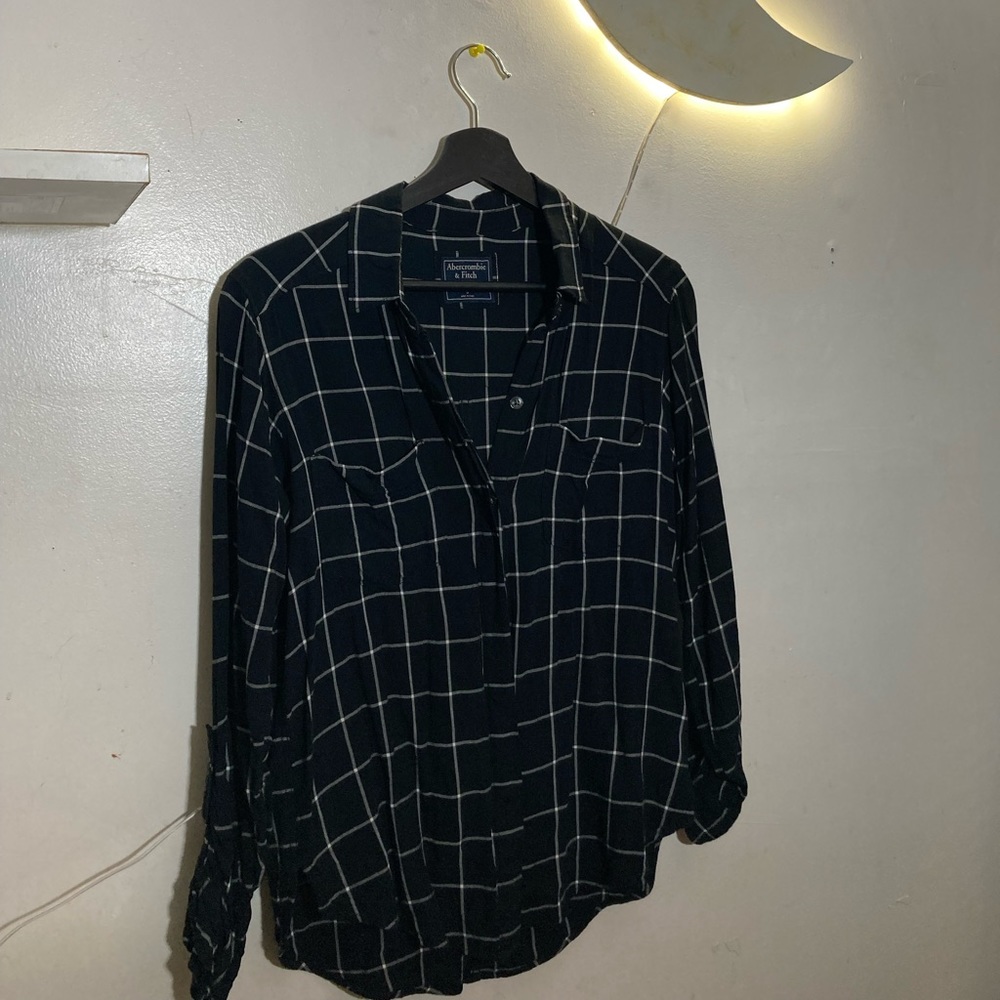 Abercrombie and Fitch, black/white button up - small, classic style thin plaid